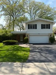9010 Pottawattami Drive, Skokie, IL 60076
