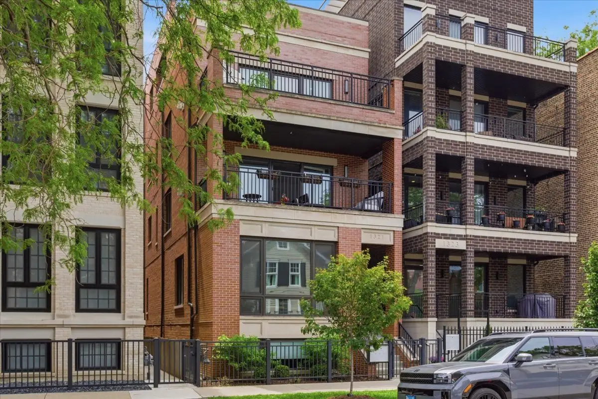 1321 W Wrightwood Avenue #3, Chicago, IL 60614 - #1