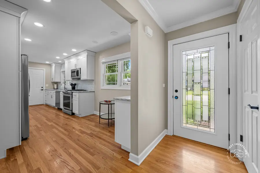 325 Hemlock Lane, Naperville, IL 60540 - #3