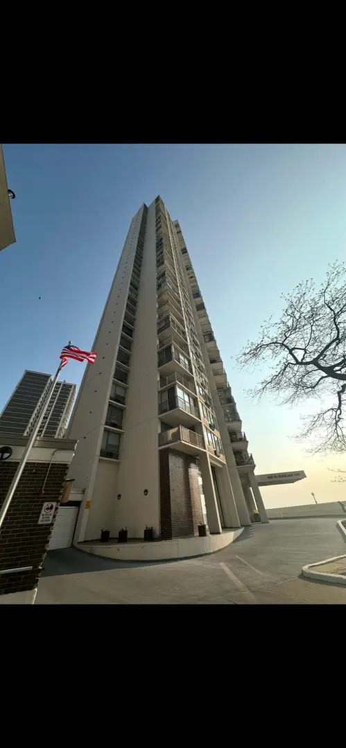 6101 N Sheridan Road #4A, Chicago, IL 60660 - #1