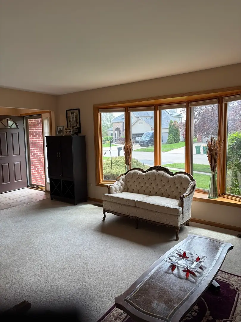 16404 Shawnee Drive, Lockport, IL 60441 - #3