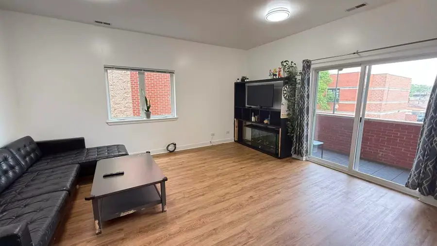 705 W 31st Street #2W, Chicago, IL 60616 - #3