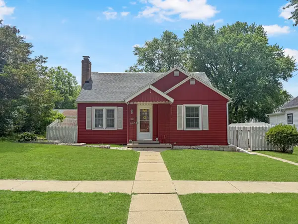 1245 W Harrison Street, Freeport, IL 61032