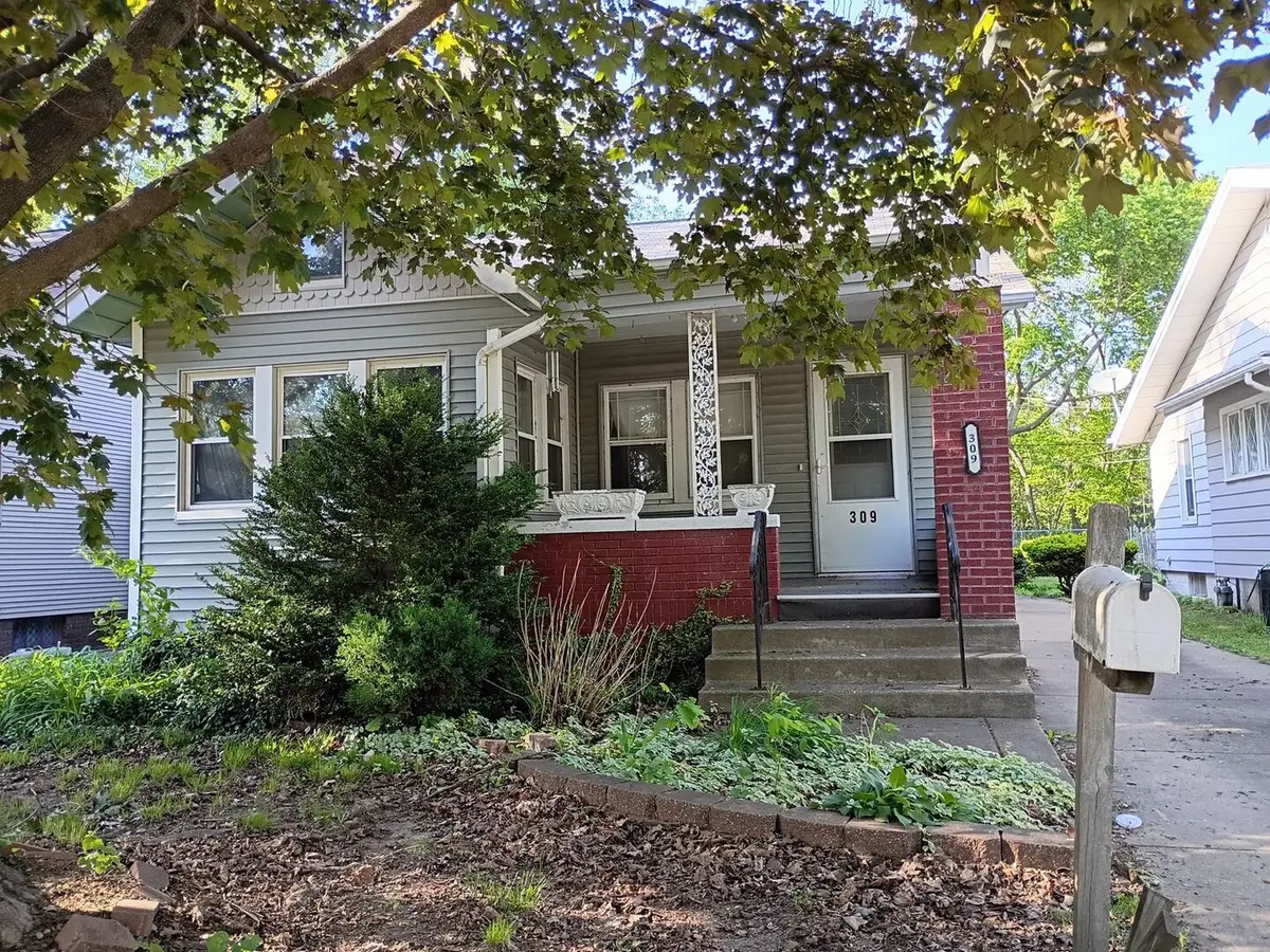 309 W Hanssler Pi, Peoria, IL 61615 - #1