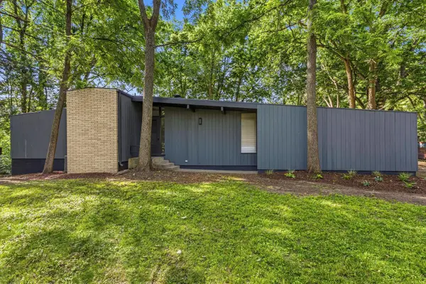 401 E George Huff Drive, Urbana, IL 61801