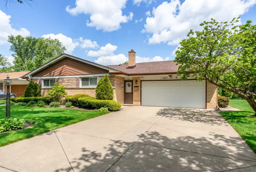 860 N Merrill Street, Park Ridge, IL 60068 - #2