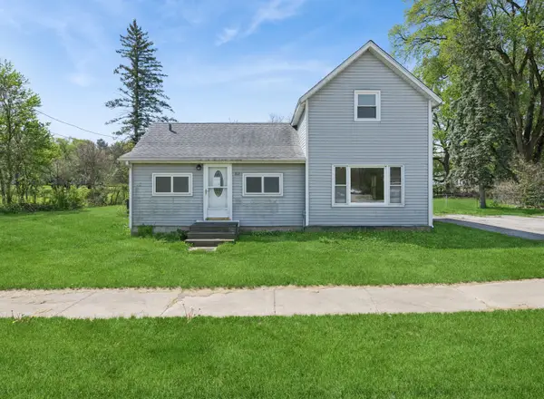 312 W Railroad Street, Kingston, IL 60145