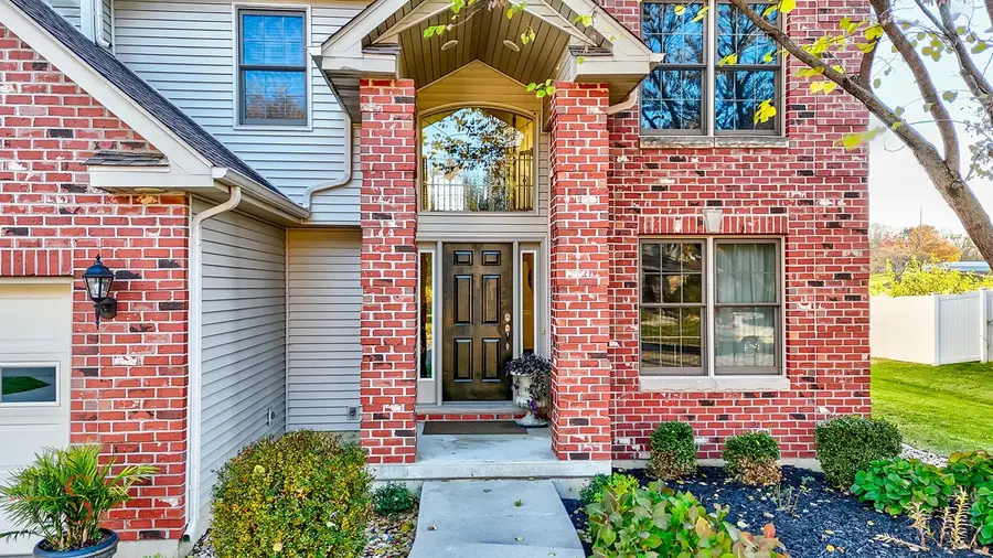 1123 Country Oak Drive, Ottawa, IL 61350 - #3