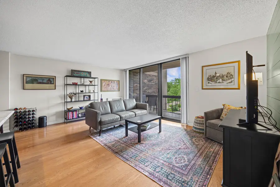 1110 Grove Street #4j, Downers Grove, IL 60515 - #2