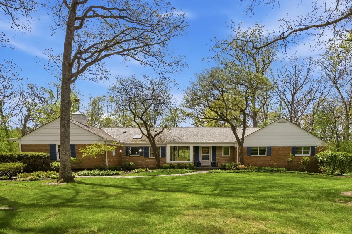 880 Hiawatha Lane, Riverwoods, IL 60015 - #1