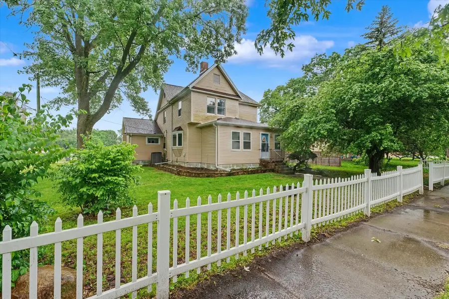 215 E Reynolds Street, Tolono, IL 61880 - #2