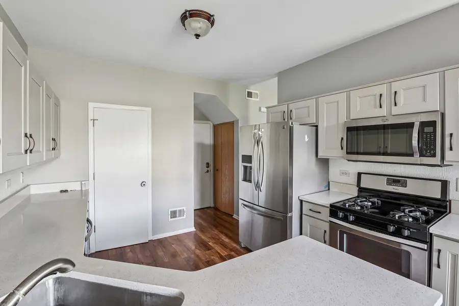 1212 Courtland Circle S, Plainfield, IL 60586 - #2