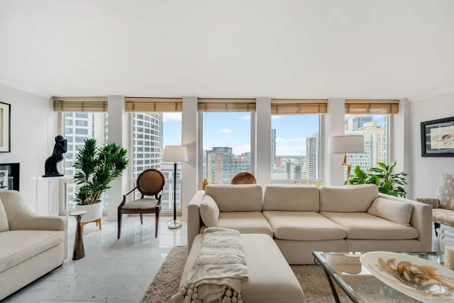 111 E Chestnut Street #31J, Chicago, IL 60611 - #3