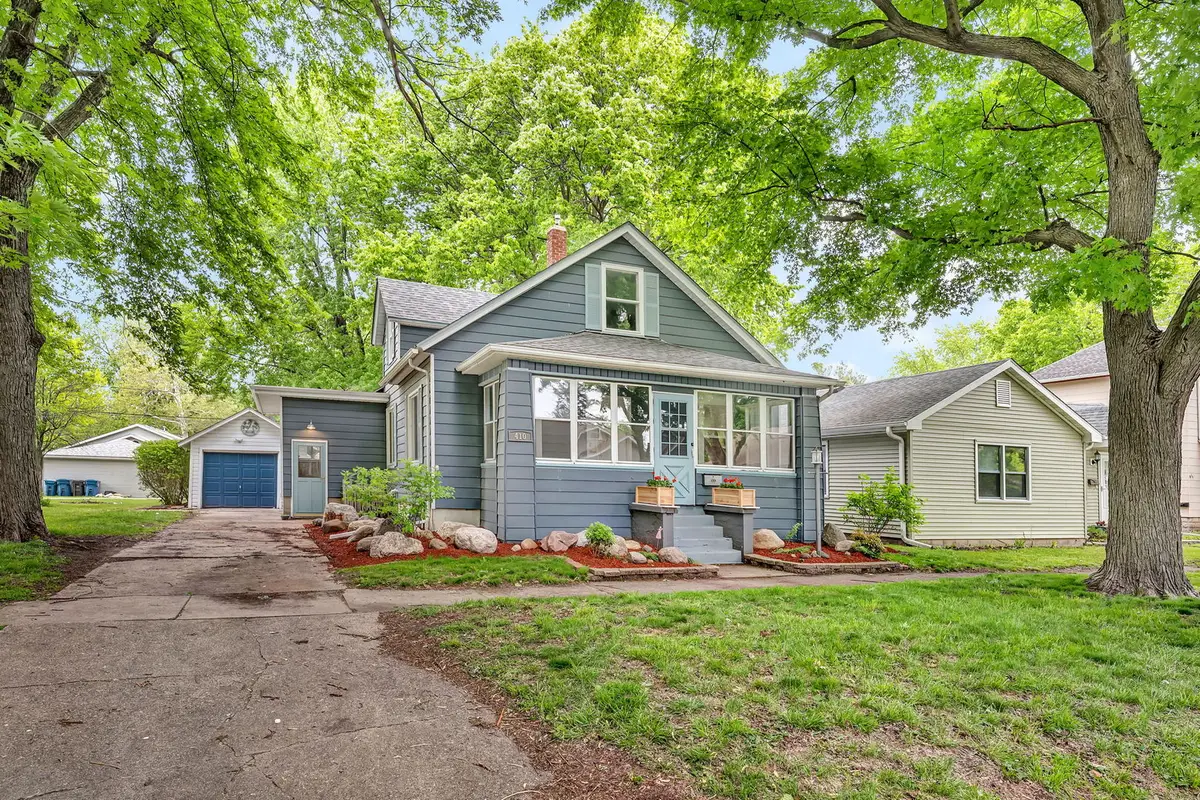 410 E Chapin Street, Morris, IL 60450 - #1