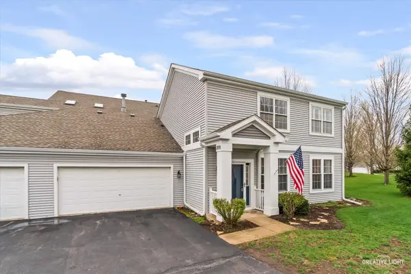209 Grays Drive #209, Oswego, IL 60543