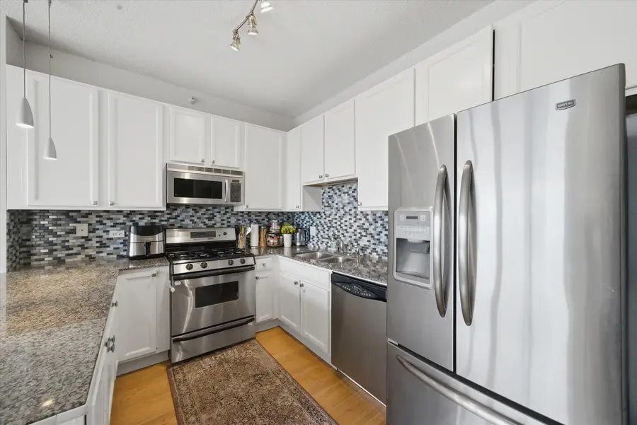 1717 S Prairie Avenue #2207, Chicago, IL 60616 - #3