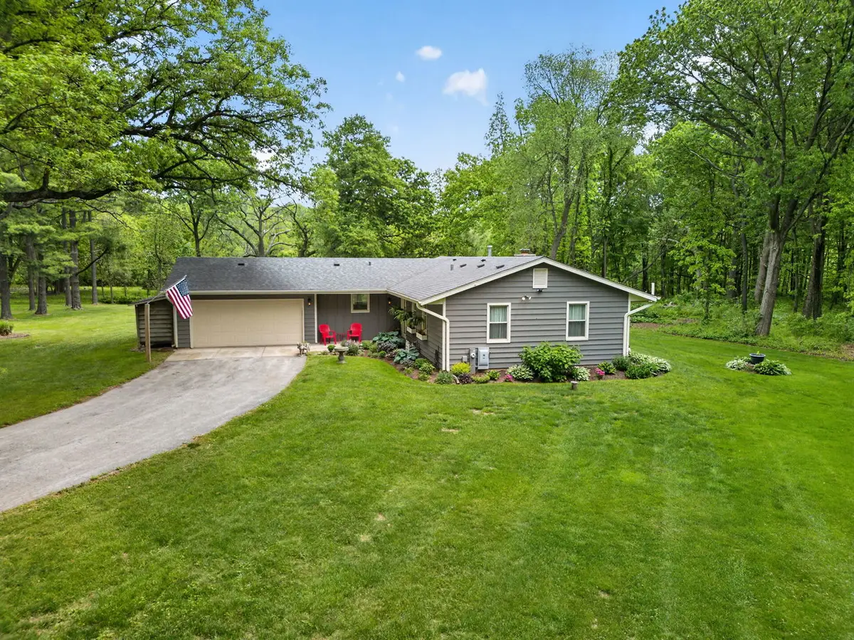 43W239 Hazelwood Trail, Saint Charles, IL 60175 - #1