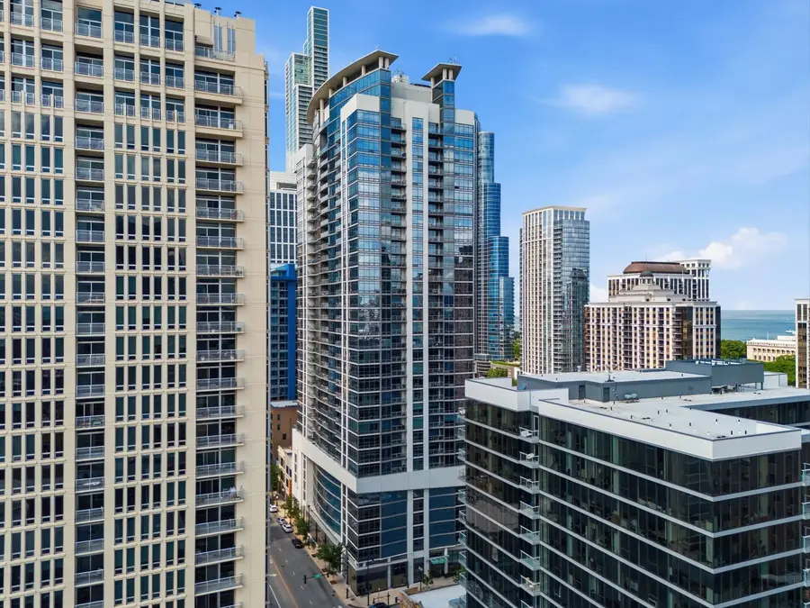 100 E 14th Street #2706, Chicago, IL 60605 - #3