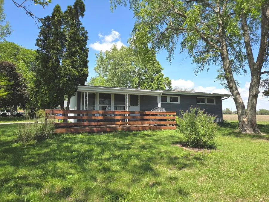 313 S Mckinley Street, Mansfield, IL 61854 - #2