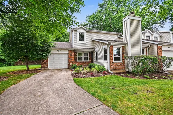 880 Colony Lake Drive, Schaumburg, IL 60194