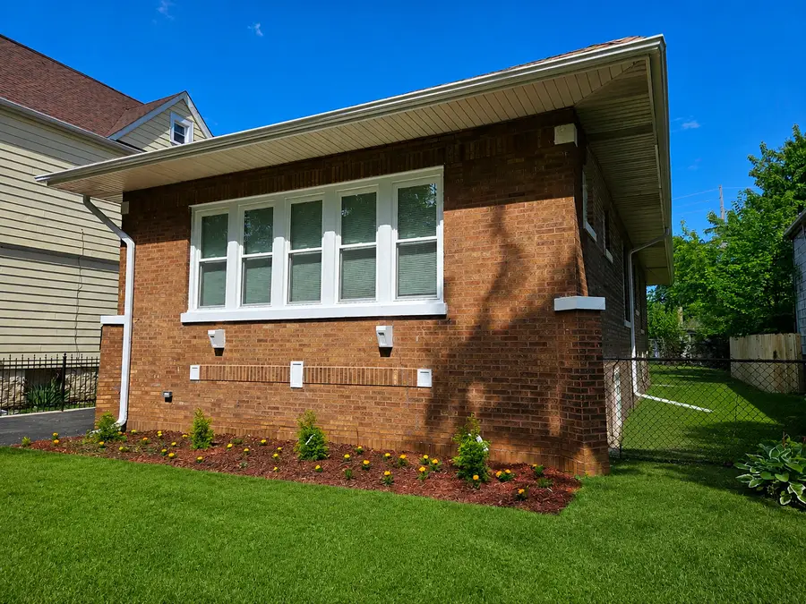 8819 S Carpenter Street, Chicago, IL 60620 - #2