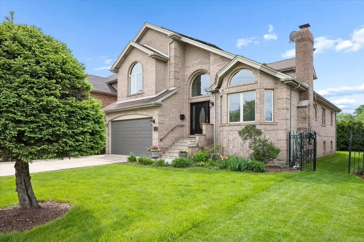 8317 W Ballard Road, Niles, IL 60714 - #1