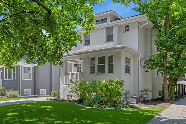 527 Woodbine Avenue, Oak Park, IL 60302