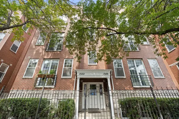 1322 W Belmont Avenue #1W, Chicago, IL 60657