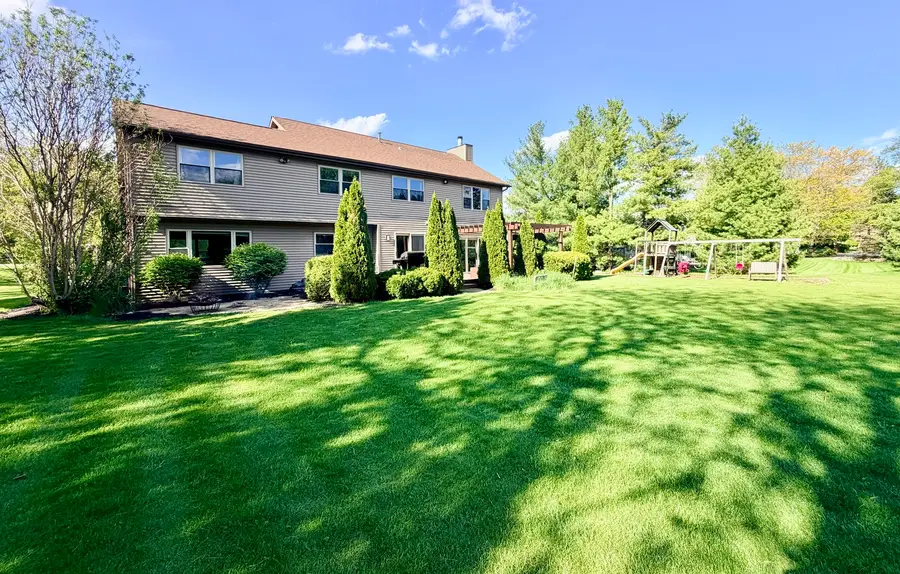 643 Lindgren Lane, Belvidere, IL 61008 - #3