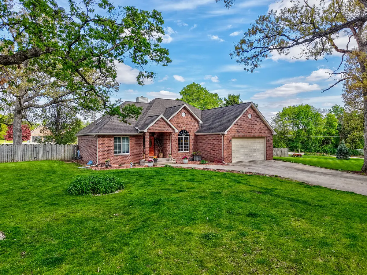2520 E 1669th Road, Ottawa, IL 61350 - #1