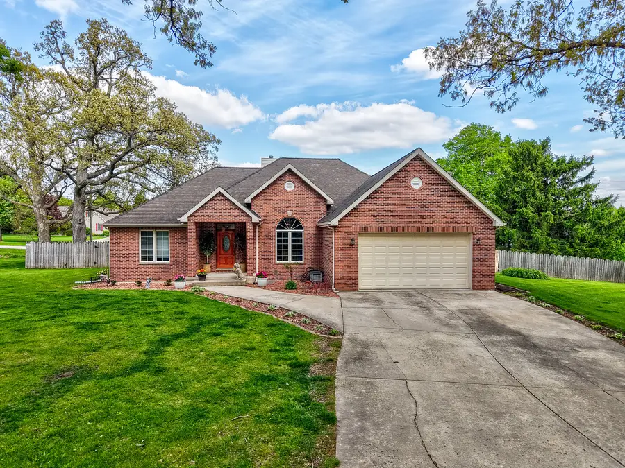 2520 E 1669th Road, Ottawa, IL 61350 - #2