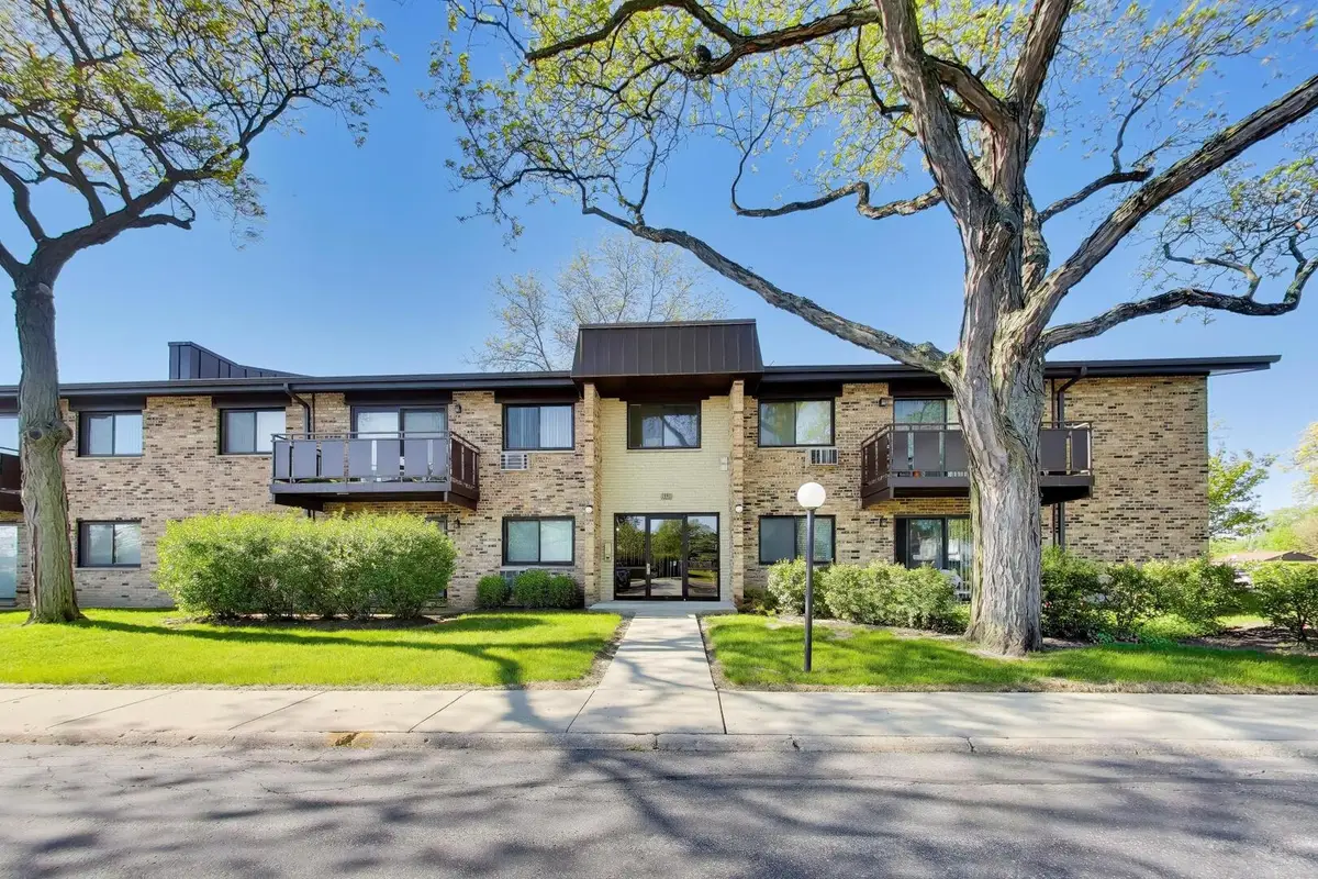 2640 N Windsor Drive #103, Arlington Heights, IL 60004 - #1