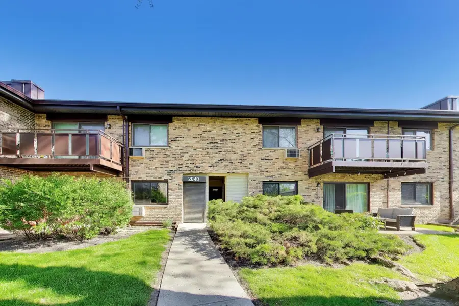 2640 N Windsor Drive #103, Arlington Heights, IL 60004 - #3