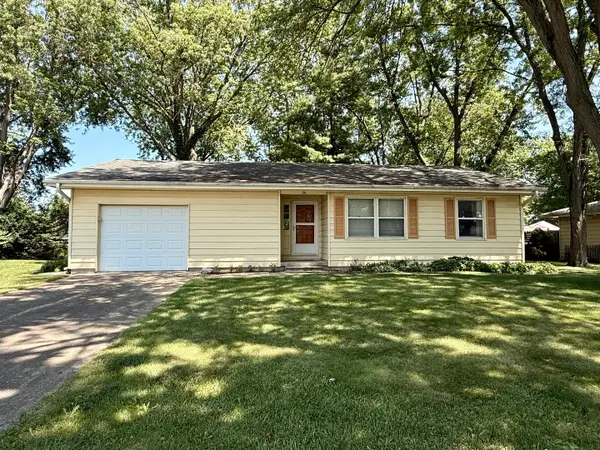 14 Bradley Court, Clinton, IL 61727