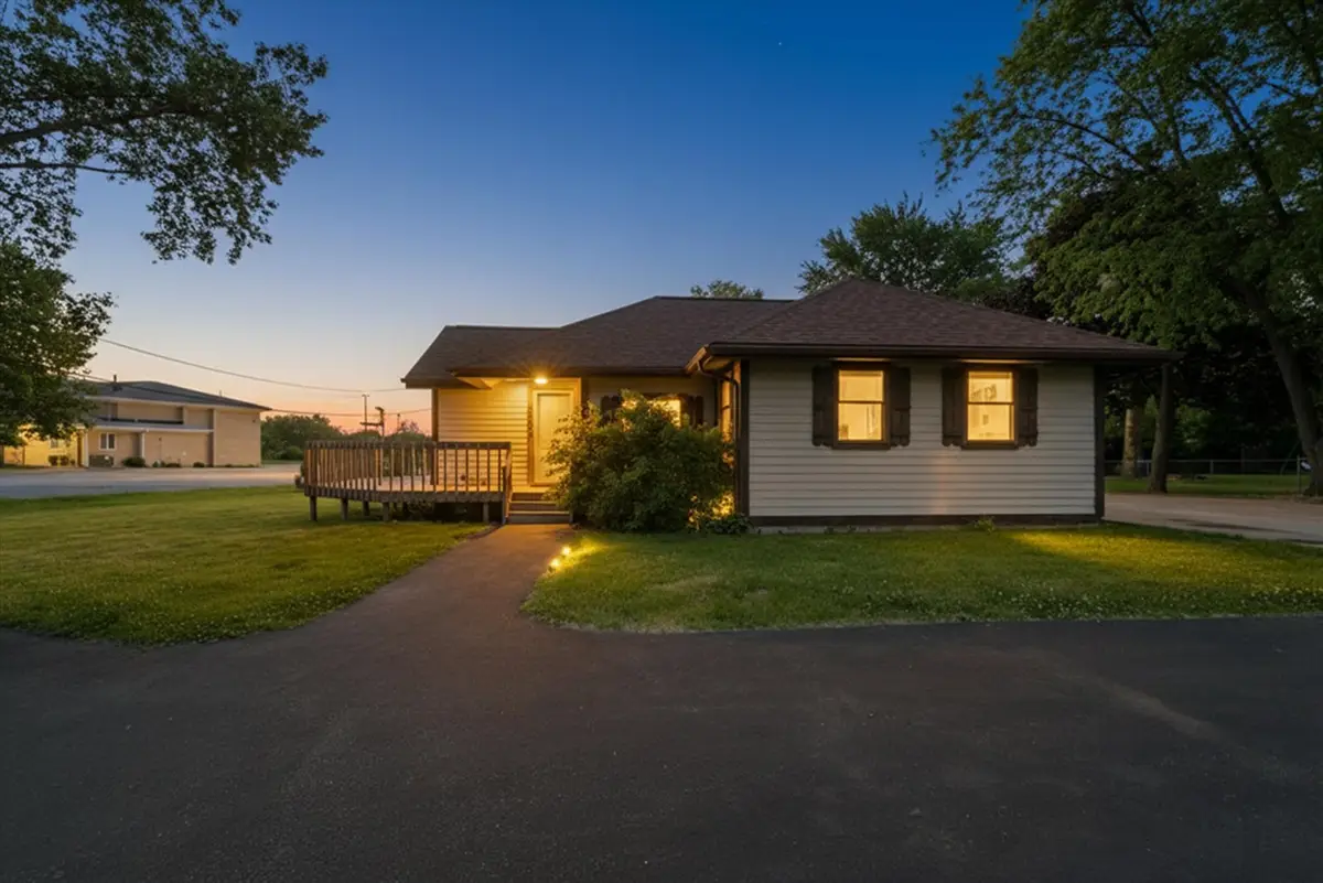 3537 N Lewis Avenue, Beach Park, IL 60087 - #1