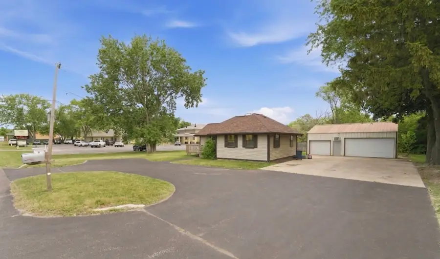 3537 N Lewis Avenue, Beach Park, IL 60087 - #2