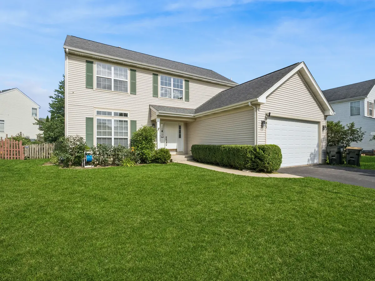 341 S Clearview Circle, Round Lake, IL 60073 - #1