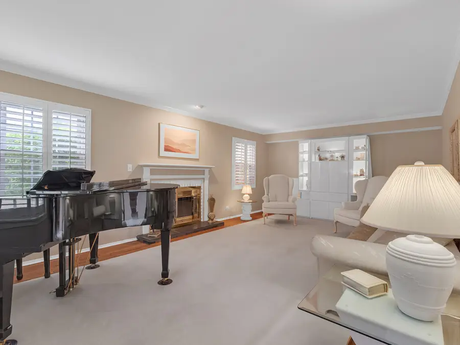 5 Knight Hill Lane, Buffalo Grove, IL 60089 - #3