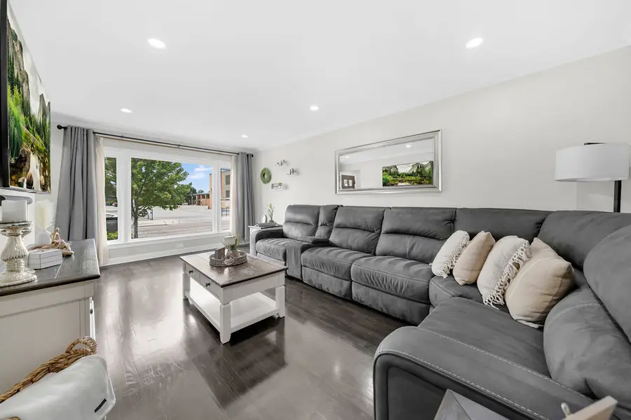 6449 S Kenneth Avenue, Chicago, IL 60629 - #3