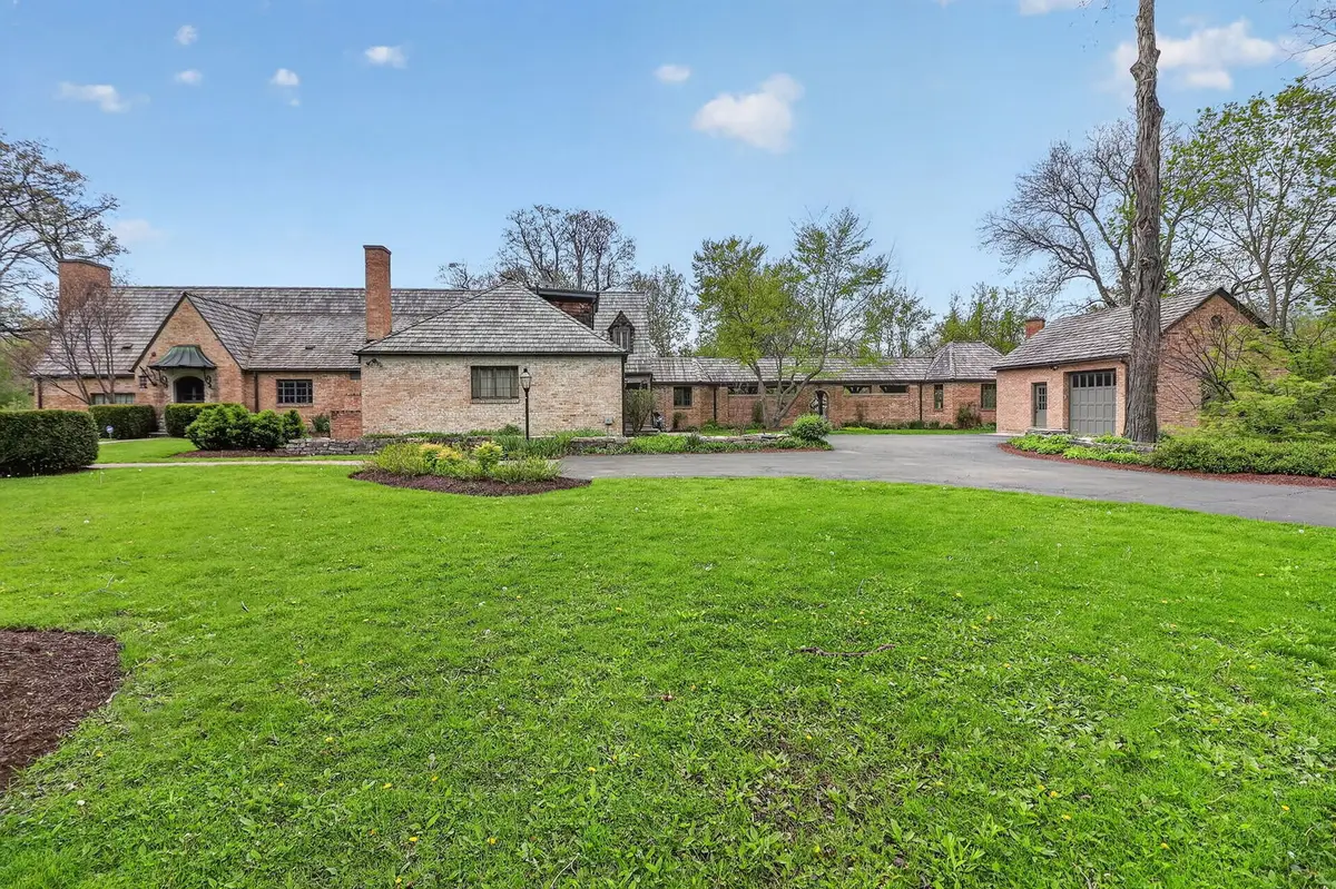 33W480 Thorncroft Drive, Wayne, IL 60184 - #1