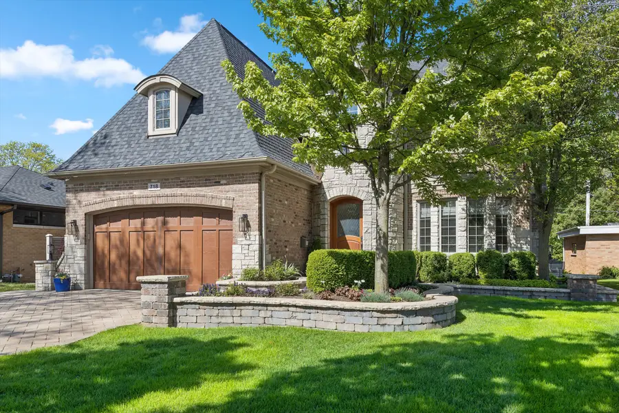718 S Fairview Avenue, Elmhurst, IL 60126 - #2