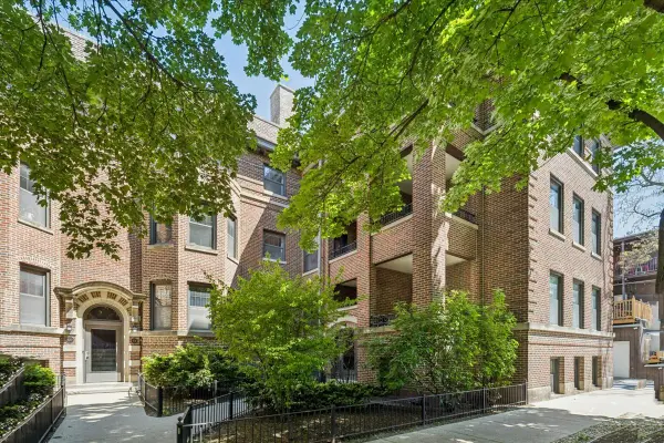 916 W Schubert Avenue #3, Chicago, IL 60614