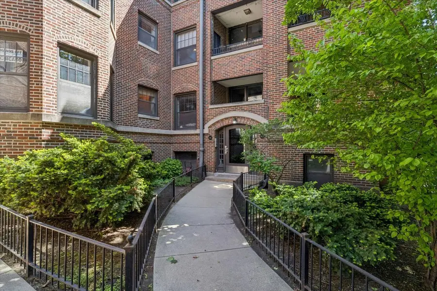 916 W Schubert Avenue #3, Chicago, IL 60614 - #3