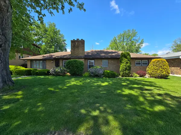 426 Maxwell Street, Beecher, IL 60401