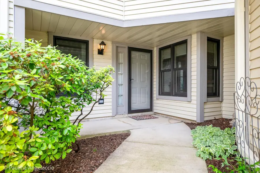 863 N Auburn Woods Drive, Palatine, IL 60067 - #2