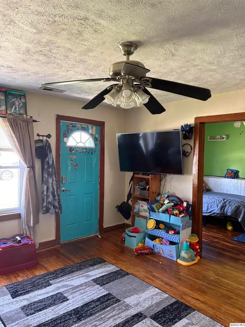 204 W Main Cross, Timewell, IL 62375 - #3