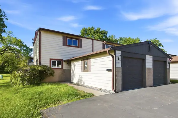 1213 Cedarwood Drive #A, Crest Hill, IL 60403