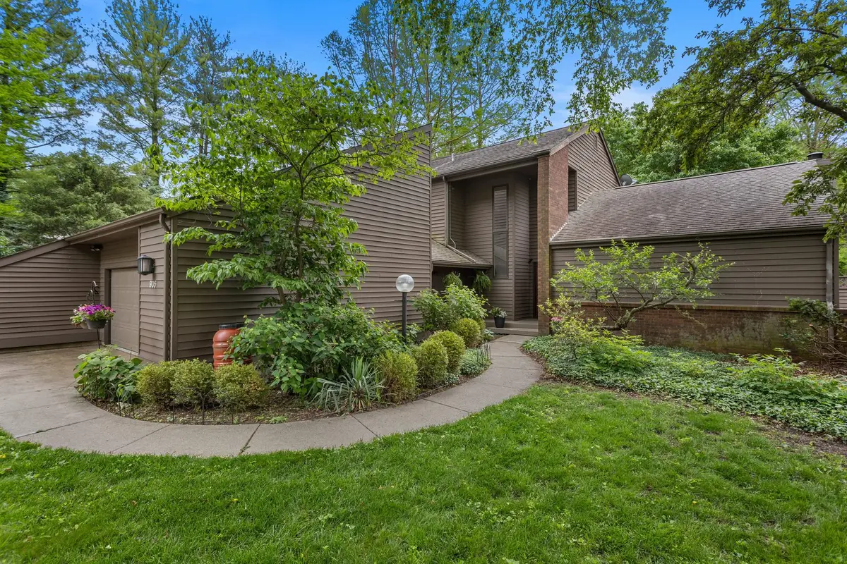 905 Barclay Court, Champaign, IL 61821 - #1