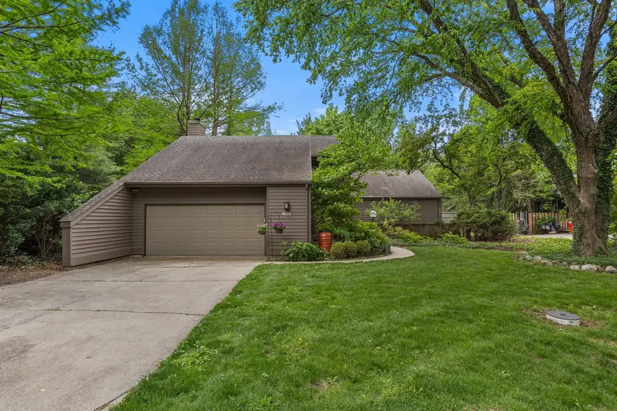 905 Barclay Court, Champaign, IL 61821 - #2