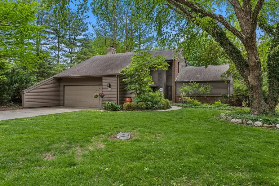 905 Barclay Court, Champaign, IL 61821 - #3